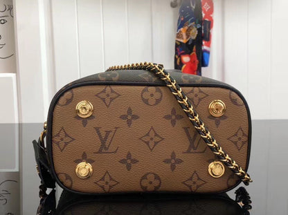 Vanity lv