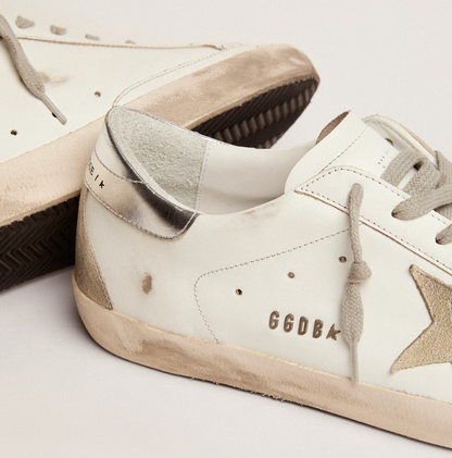 Super-Star con talloncino argentato e lettering "ULTIMI PEZZI"