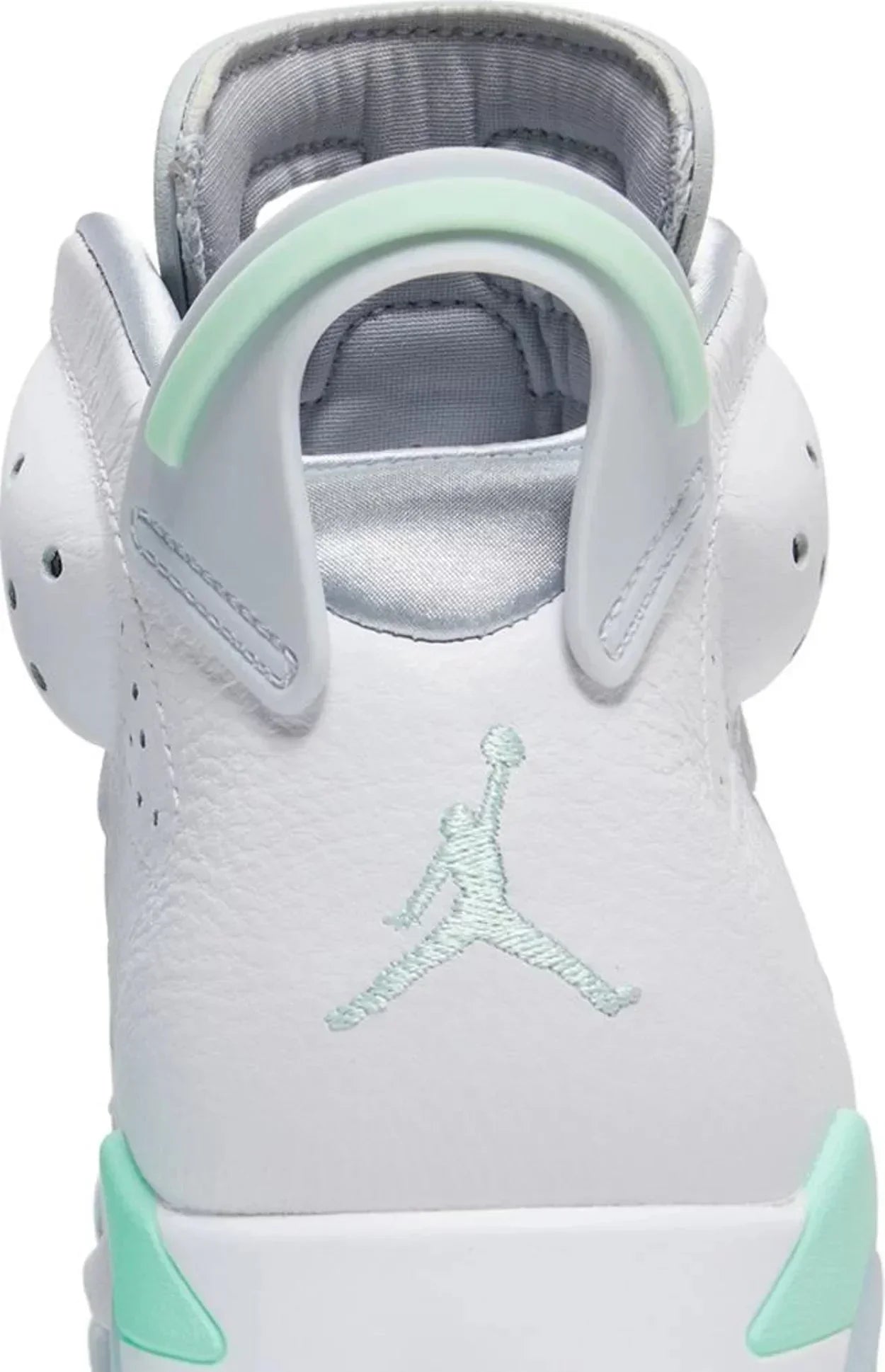 Air Jordan 6 Retro 'Mint Foam' Sneakers for Women