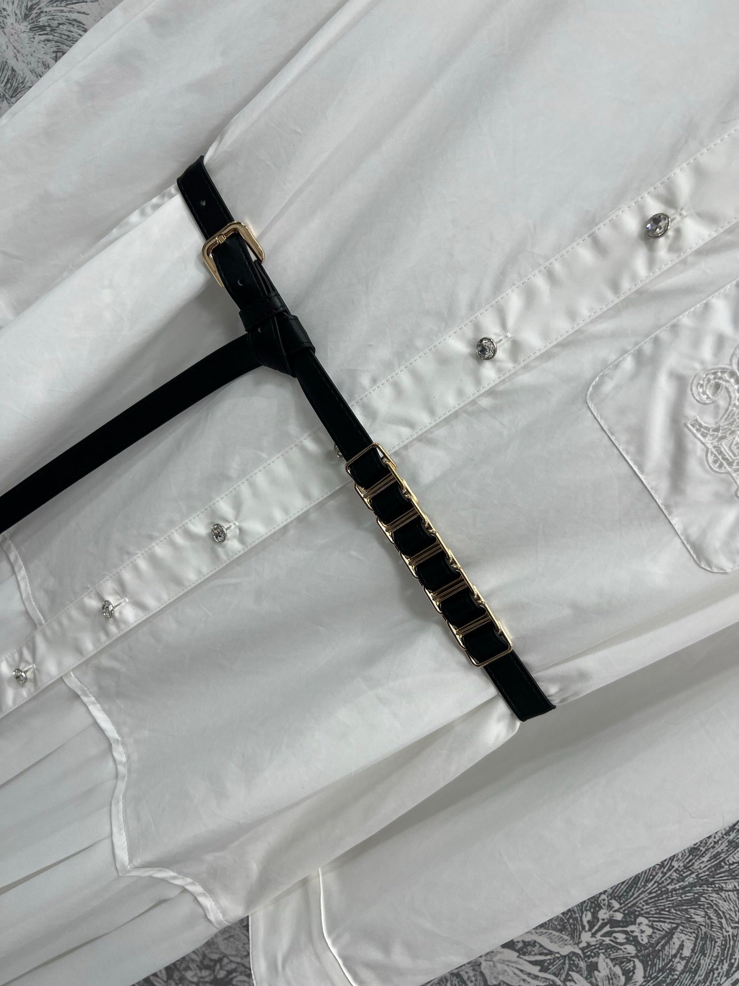 LV 25 Pleated Design Belt That Pinches Waist Dress Black White Cotton