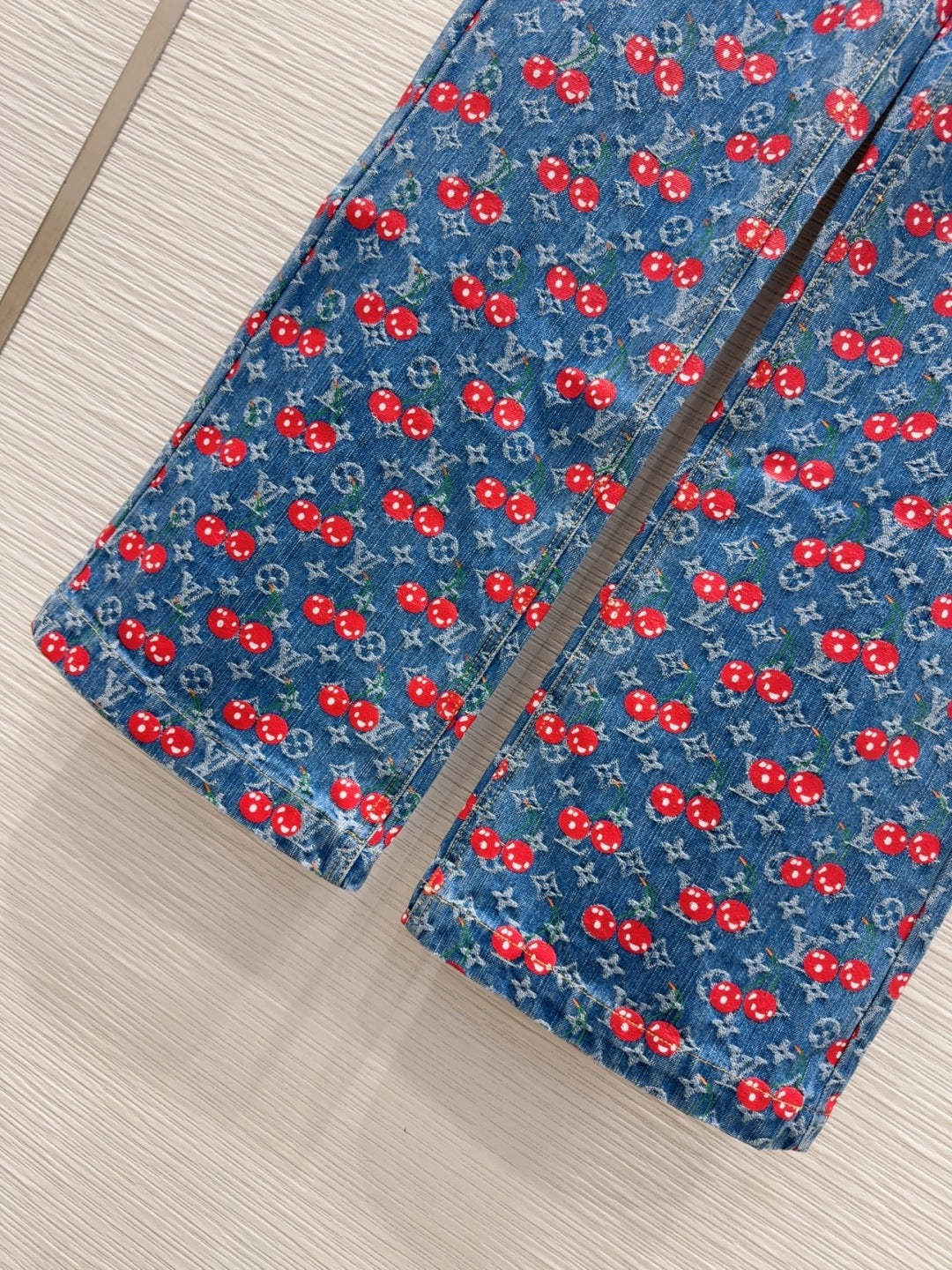 LV 25 Cherry Denim Pants Blue Cotton