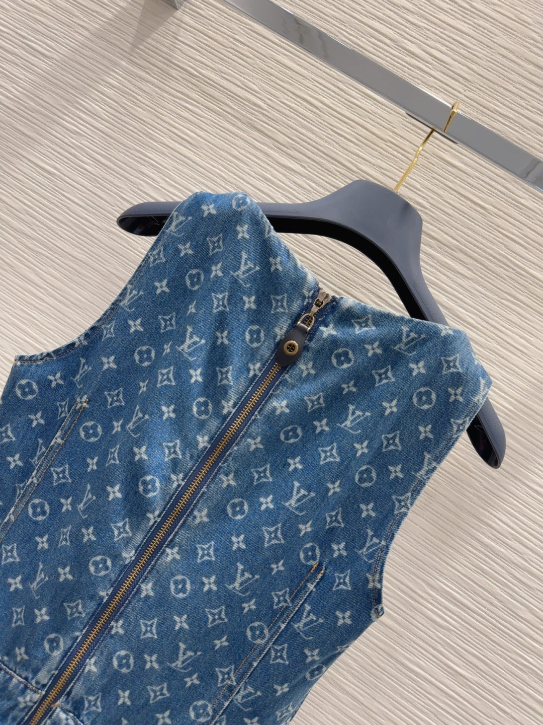LV 25 Both Muscular Soft Denim Vest Dress Blue Cotton