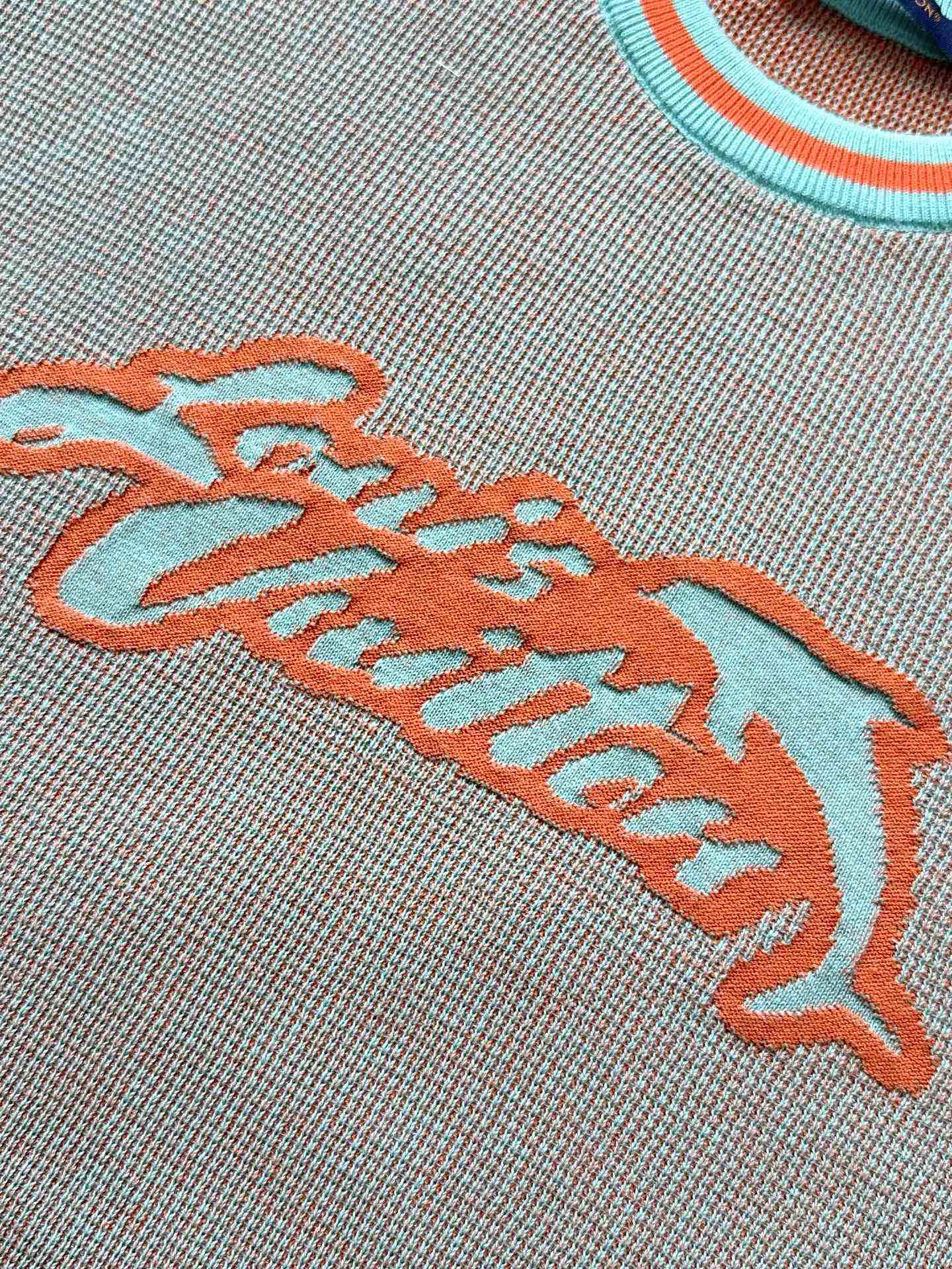 LV 25  Dolphin Jacquard Short Sleeve  Shirt Blue Sweater Knit