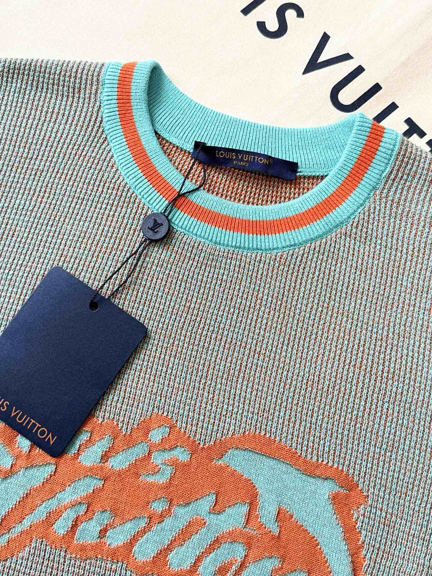 LV 25  Dolphin Jacquard Short Sleeve  Shirt Blue Sweater Knit